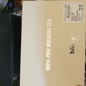 Blissy Silk pillowcase